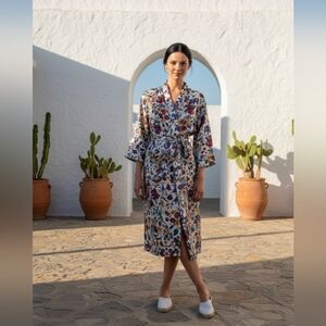 Valerie Stevens Multicolor Floral Robe